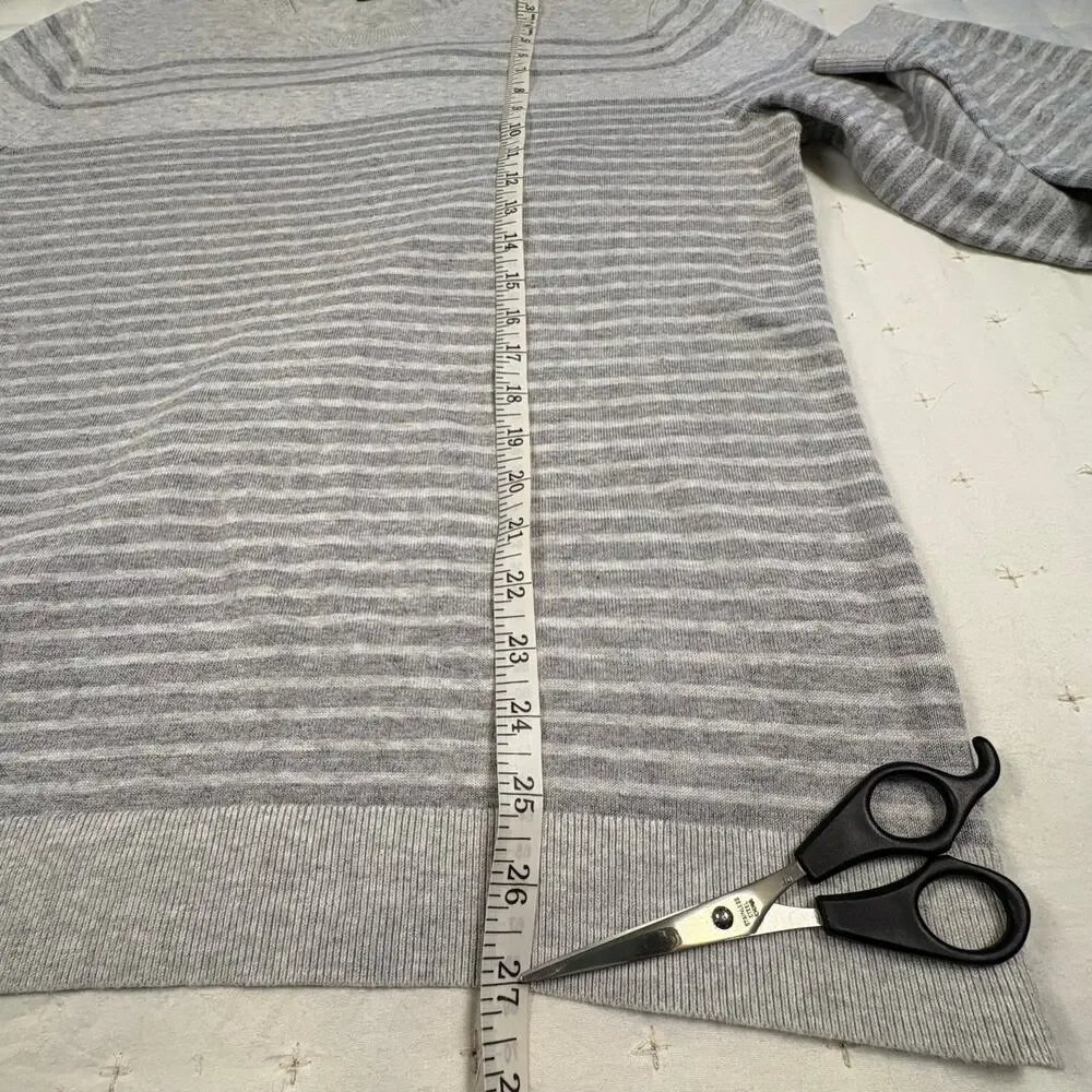Banana Republic Stripped Pullover Sweater Men's L Gray Classic Neutral Knit